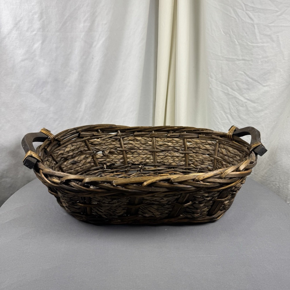17x11" Wicker Basket‎ With Wood Handles